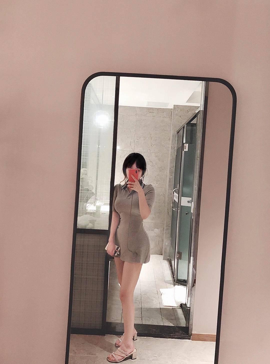 刚刚下海的在校学生兼车模.！小贵！176，f奶，三点粉.嫩.