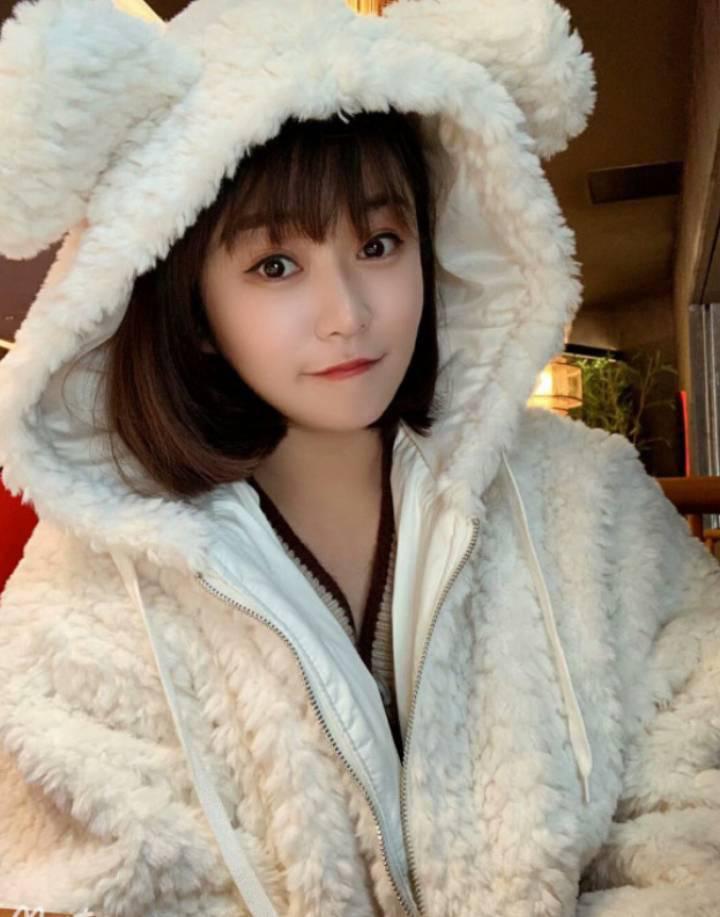 高贵优雅的小姐姐